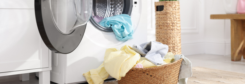 Pourquoi mon linge sent-il l’humidité après lavage et comment s’en débarrasser ?