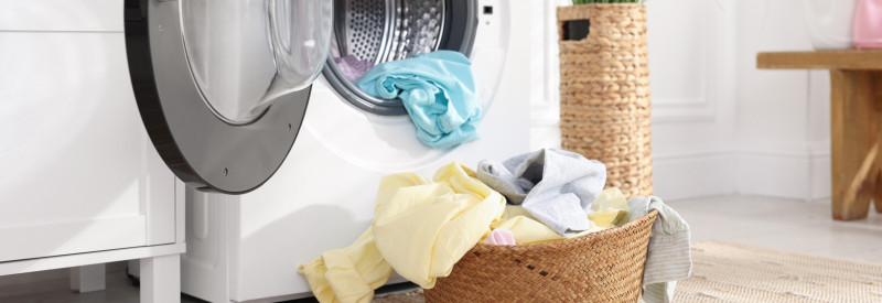Pourquoi mon linge sent-il l’humidité après lavage et comment s’en débarrasser ?